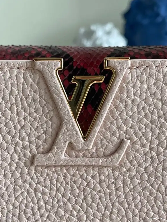 BB LOUIS CAPUCINES VUITTON 0525